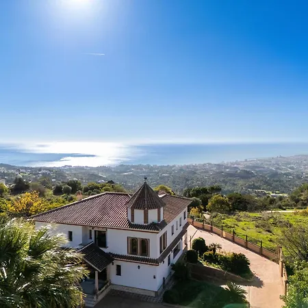 Villa Piscina Privada, Vistas Al Mar Y Montana