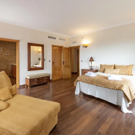 Piscina Privada, Vistas Al Mar Y Montana Βίλα