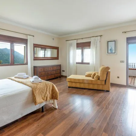 Piscina Privada, Vistas Al Mar Y Montana Βίλα *